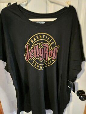 NWT Torrid Jelly Roll Classic fit crew Tee 5X(28W) FUN!!